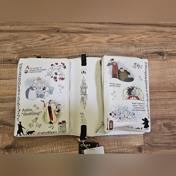 Loungefly 101 Dalmatians Book Convertible Crossbody Bag/Backpack and a wallet - Picture 4 of 9